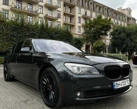 Серый БМВ 7 Серия, объемом двигателя 3 л и пробегом 230 тыс. км за 13400 $, фото 1 на Automoto.ua