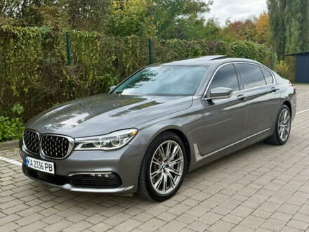 БМВ 7 Серия 2015 в Луцке на Automoto.ua Серый БМВ 7 Серия, объемом двигателя 4.39 л и пробегом 141 тыс. км за 27777 $, фото 1 на Automoto.ua