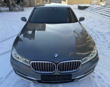 Серый БМВ 7 Серия, объемом двигателя 3 л и пробегом 180 тыс. км за 36000 $, фото 1 на Automoto.ua
