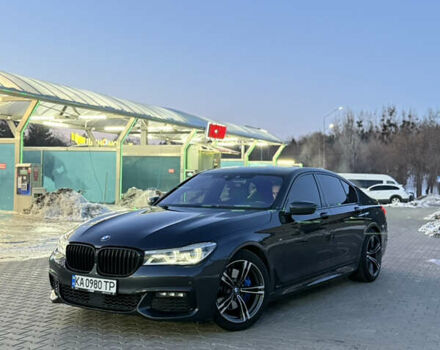 Серый БМВ 7 Серия, объемом двигателя 3 л и пробегом 150 тыс. км за 39500 $, фото 1 на Automoto.ua