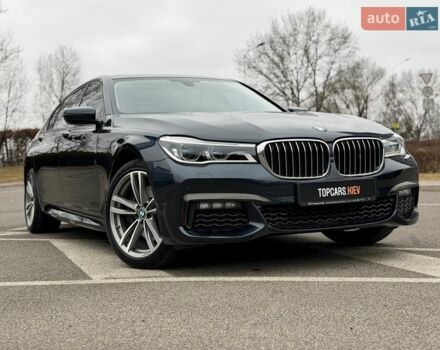 Серый БМВ 7 Серия, объемом двигателя 3 л и пробегом 148 тыс. км за 44700 $, фото 1 на Automoto.ua