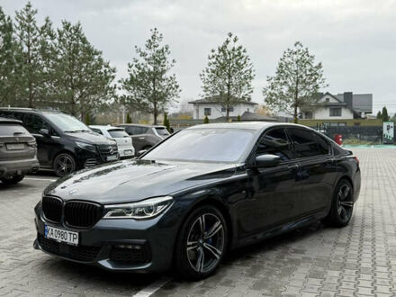 Серый БМВ 7 Серия, объемом двигателя 2.99 л и пробегом 135 тыс. км за 41000 $, фото 1 на Automoto.ua