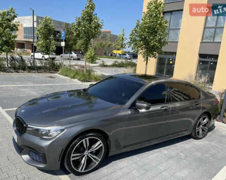 Серый БМВ 7 Серия, объемом двигателя 2.98 л и пробегом 198 тыс. км за 25500 $, фото 1 на Automoto.ua