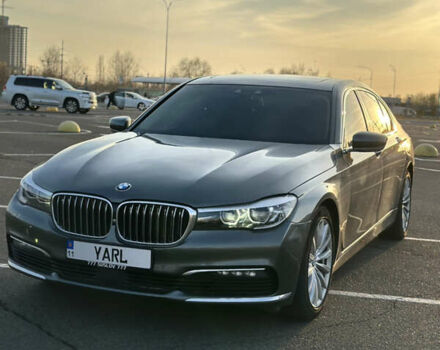 Серый БМВ 7 Серия, объемом двигателя 3 л и пробегом 220 тыс. км за 24999 $, фото 1 на Automoto.ua