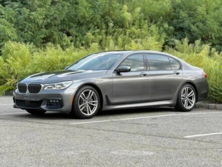 Серый БМВ 7 Серия, объемом двигателя 4.4 л и пробегом 73 тыс. км за 8000 $, фото 1 на Automoto.ua