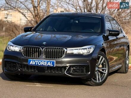 Серый БМВ 7 Серия, объемом двигателя 3 л и пробегом 92 тыс. км за 31000 $, фото 1 на Automoto.ua