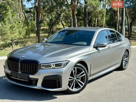 БМВ 7 Серия 2022 в Киеве на Automoto.ua Серый БМВ 7 Серия, объемом двигателя 2 л и пробегом 30 тыс. км за 66800 $, фото 1 на Automoto.ua