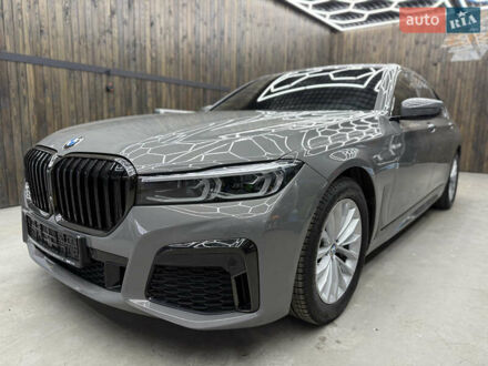 Серый БМВ 7 Серия, объемом двигателя 2.99 л и пробегом 39 тыс. км за 77500 $, фото 1 на Automoto.ua