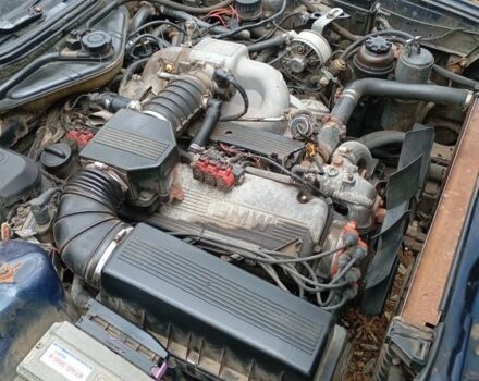 Синий БМВ 7 Серия, объемом двигателя 3.4 л и пробегом 150 тыс. км за 2750 $, фото 22 на Automoto.ua