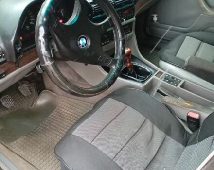 Синий БМВ 7 Серия, объемом двигателя 3.4 л и пробегом 150 тыс. км за 2750 $, фото 13 на Automoto.ua