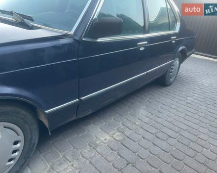 Синий БМВ 7 Серия, объемом двигателя 2.8 л и пробегом 390 тыс. км за 7850 $, фото 4 на Automoto.ua