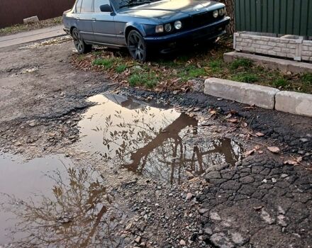 Синій БМВ 7 Серія, об'ємом двигуна 3.5 л та пробігом 1 тис. км за 2850 $, фото 1 на Automoto.ua