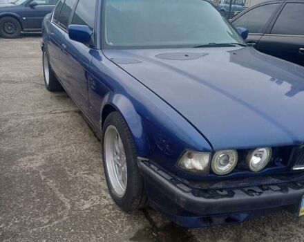 Синий БМВ 7 Серия, объемом двигателя 3.5 л и пробегом 240 тыс. км за 2800 $, фото 2 на Automoto.ua