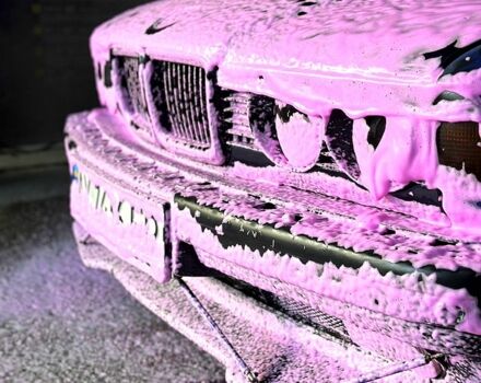 Синий БМВ 7 Серия, объемом двигателя 5.4 л и пробегом 200 тыс. км за 4000 $, фото 1 на Automoto.ua