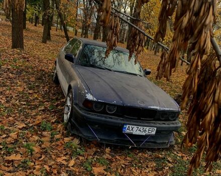 Синий БМВ 7 Серия, объемом двигателя 5.4 л и пробегом 200 тыс. км за 4000 $, фото 3 на Automoto.ua