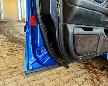 Синий БМВ 7 Серия, объемом двигателя 3 л и пробегом 258 тыс. км за 2300 $, фото 11 на Automoto.ua