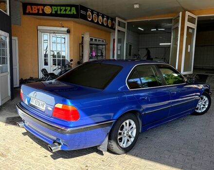 Синий БМВ 7 Серия, объемом двигателя 3 л и пробегом 258 тыс. км за 2300 $, фото 2 на Automoto.ua