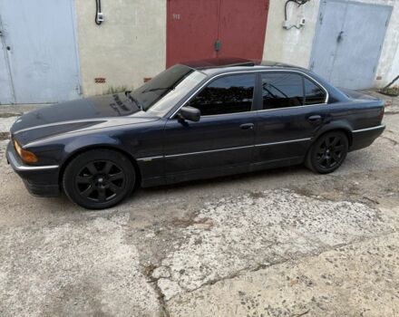 Синий БМВ 7 Серия, объемом двигателя 2.5 л и пробегом 480 тыс. км за 3700 $, фото 2 на Automoto.ua