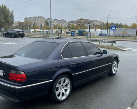 Синий БМВ 7 Серия, объемом двигателя 3.5 л и пробегом 283 тыс. км за 5000 $, фото 5 на Automoto.ua