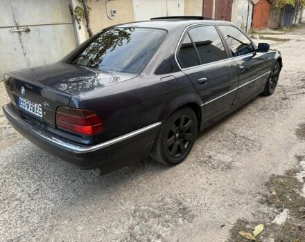 Синий БМВ 7 Серия, объемом двигателя 2.5 л и пробегом 480 тыс. км за 3700 $, фото 5 на Automoto.ua