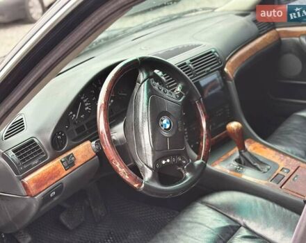 Синій БМВ 7 Серія, об'ємом двигуна 4.4 л та пробігом 400 тис. км за 3999 $, фото 8 на Automoto.ua