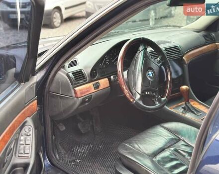Синій БМВ 7 Серія, об'ємом двигуна 4.4 л та пробігом 400 тис. км за 3999 $, фото 7 на Automoto.ua