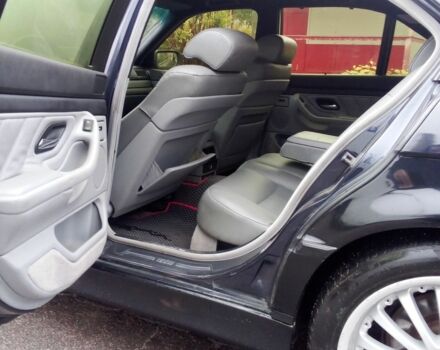 Синий БМВ 7 Серия, объемом двигателя 4 л и пробегом 287 тыс. км за 4100 $, фото 9 на Automoto.ua