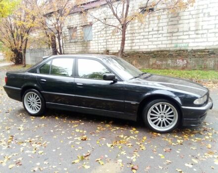 Синий БМВ 7 Серия, объемом двигателя 4 л и пробегом 287 тыс. км за 4100 $, фото 4 на Automoto.ua