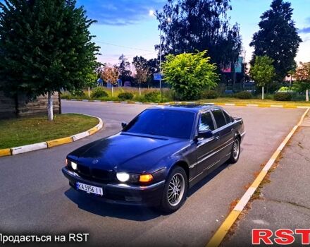 Синий БМВ 7 Серия, объемом двигателя 4.4 л и пробегом 0 тыс. км за 4000 $, фото 1 на Automoto.ua