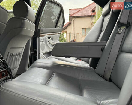 Синій БМВ 7 Серія, об'ємом двигуна 3.5 л та пробігом 340 тис. км за 5700 $, фото 69 на Automoto.ua