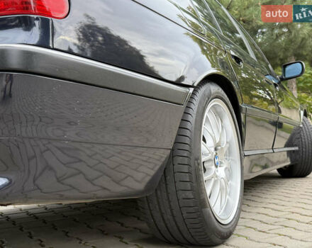 Синій БМВ 7 Серія, об'ємом двигуна 3.5 л та пробігом 340 тис. км за 5700 $, фото 17 на Automoto.ua