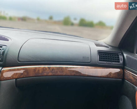 Синий БМВ 7 Серия, объемом двигателя 3 л и пробегом 546 тыс. км за 7500 $, фото 9 на Automoto.ua