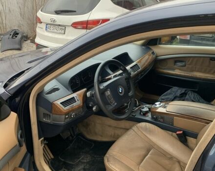 Синій БМВ 7 Серія, об'ємом двигуна 3.6 л та пробігом 400 тис. км за 5500 $, фото 7 на Automoto.ua