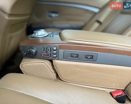 Синий БМВ 7 Серия, объемом двигателя 4.4 л и пробегом 441 тыс. км за 3999 $, фото 30 на Automoto.ua