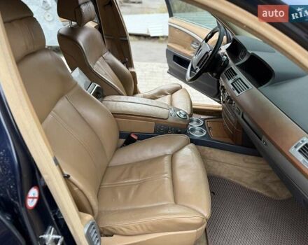 Синий БМВ 7 Серия, объемом двигателя 4.4 л и пробегом 441 тыс. км за 3999 $, фото 14 на Automoto.ua