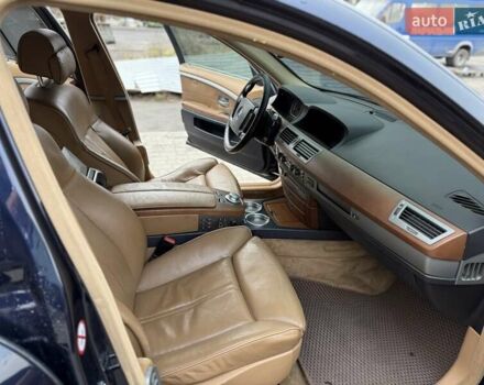 Синий БМВ 7 Серия, объемом двигателя 4.4 л и пробегом 441 тыс. км за 3999 $, фото 13 на Automoto.ua