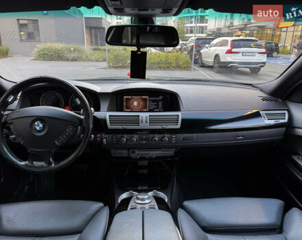 Синий БМВ 7 Серия, объемом двигателя 4.8 л и пробегом 258 тыс. км за 8900 $, фото 12 на Automoto.ua