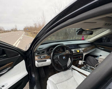Синій БМВ 7 Серія, об'ємом двигуна 3 л та пробігом 288 тис. км за 13000 $, фото 6 на Automoto.ua