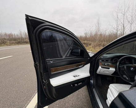 Синій БМВ 7 Серія, об'ємом двигуна 3 л та пробігом 288 тис. км за 13000 $, фото 8 на Automoto.ua