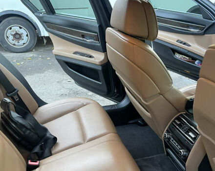 Синій БМВ 7 Серія, об'ємом двигуна 2.99 л та пробігом 277 тис. км за 18000 $, фото 13 на Automoto.ua