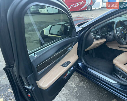 Синій БМВ 7 Серія, об'ємом двигуна 2.99 л та пробігом 277 тис. км за 18000 $, фото 11 на Automoto.ua