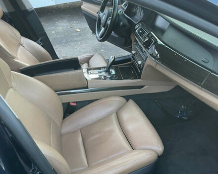 Синій БМВ 7 Серія, об'ємом двигуна 2.99 л та пробігом 277 тис. км за 18000 $, фото 12 на Automoto.ua