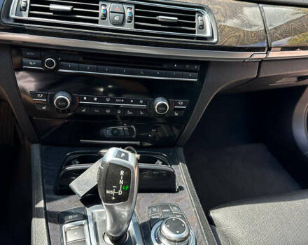 Синий БМВ 7 Серия, объемом двигателя 3 л и пробегом 197 тыс. км за 12500 $, фото 5 на Automoto.ua