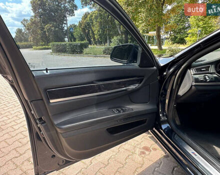 Синий БМВ 7 Серия, объемом двигателя 3 л и пробегом 197 тыс. км за 12500 $, фото 11 на Automoto.ua