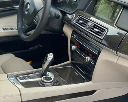 Синій БМВ 7 Серія, об'ємом двигуна 3 л та пробігом 250 тис. км за 13500 $, фото 29 на Automoto.ua