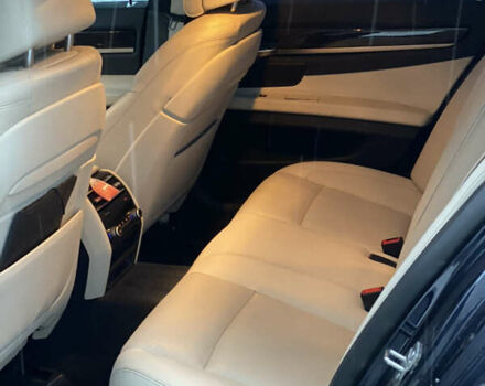 Синій БМВ 7 Серія, об'ємом двигуна 3 л та пробігом 250 тис. км за 13500 $, фото 32 на Automoto.ua