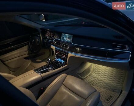 Синий БМВ 7 Серия, объемом двигателя 3 л и пробегом 309 тыс. км за 17000 $, фото 21 на Automoto.ua