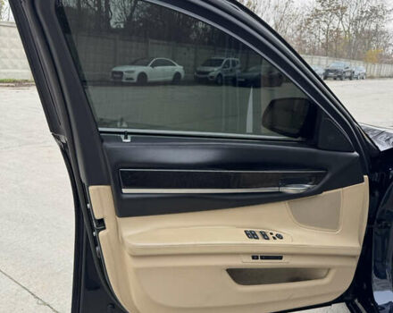 Синий БМВ 7 Серия, объемом двигателя 3 л и пробегом 299 тыс. км за 17900 $, фото 17 на Automoto.ua