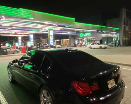 Синий БМВ 7 Серия, объемом двигателя 4.39 л и пробегом 153 тыс. км за 16800 $, фото 2 на Automoto.ua