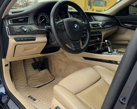 Синий БМВ 7 Серия, объемом двигателя 3 л и пробегом 299 тыс. км за 17900 $, фото 19 на Automoto.ua